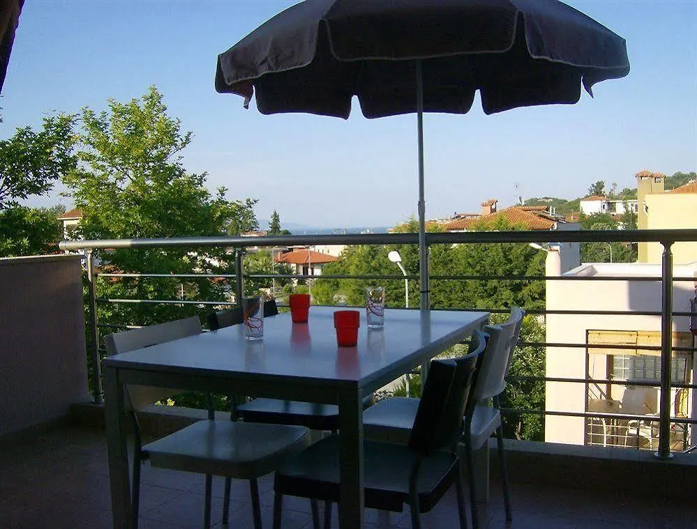 Yasoo Holiday Apartments Olympiada